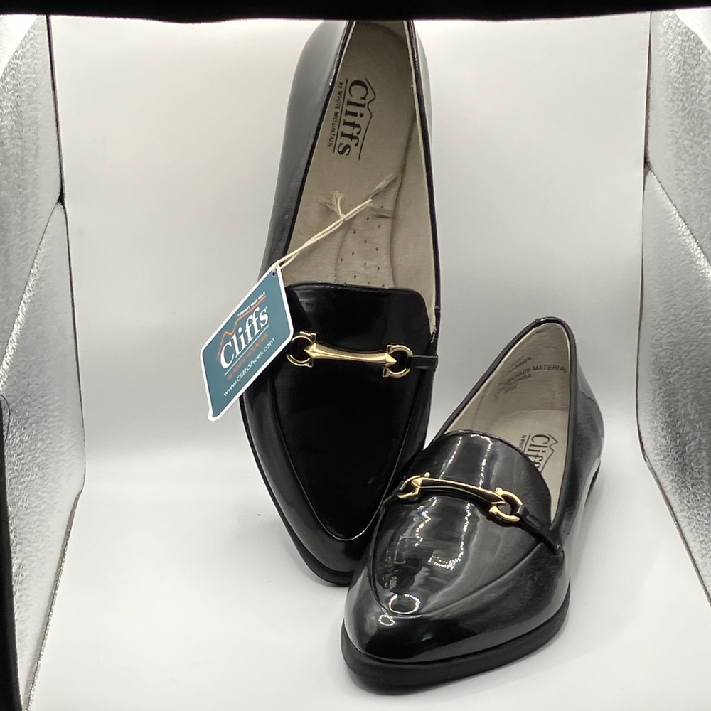 Cliffs by WHITE MOUNTAIN Black Loafers with Gold Accent